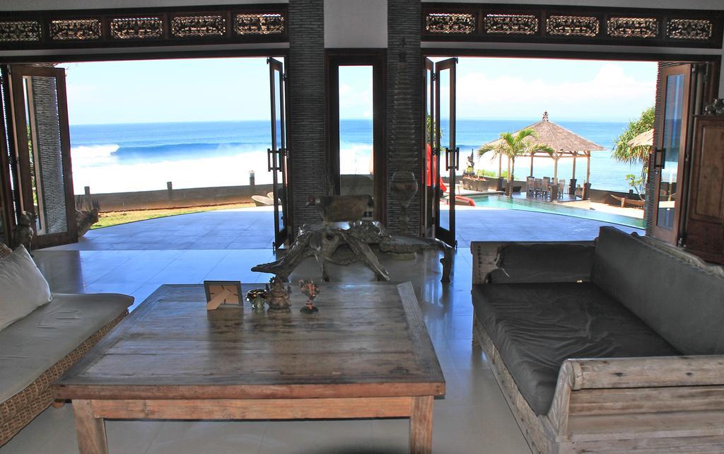 Jennys Place Hotel Nusa Lembongan  Exterior photo