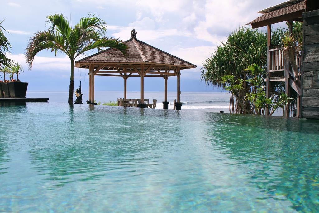 Jennys Place Hotel Nusa Lembongan  Exterior photo