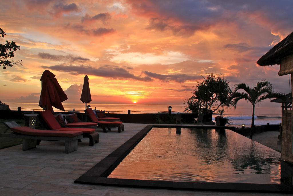 Jennys Place Hotel Nusa Lembongan  Exterior photo