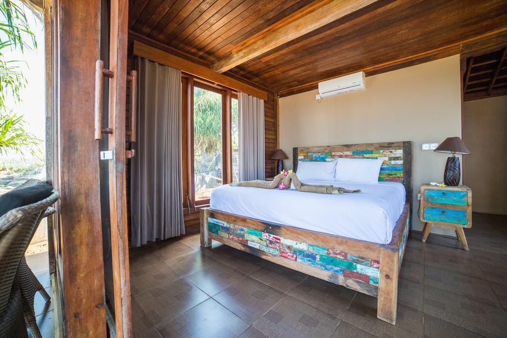 Jennys Place Hotel Nusa Lembongan  Exterior photo